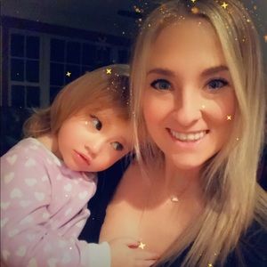 Meet your Posher, Abigail